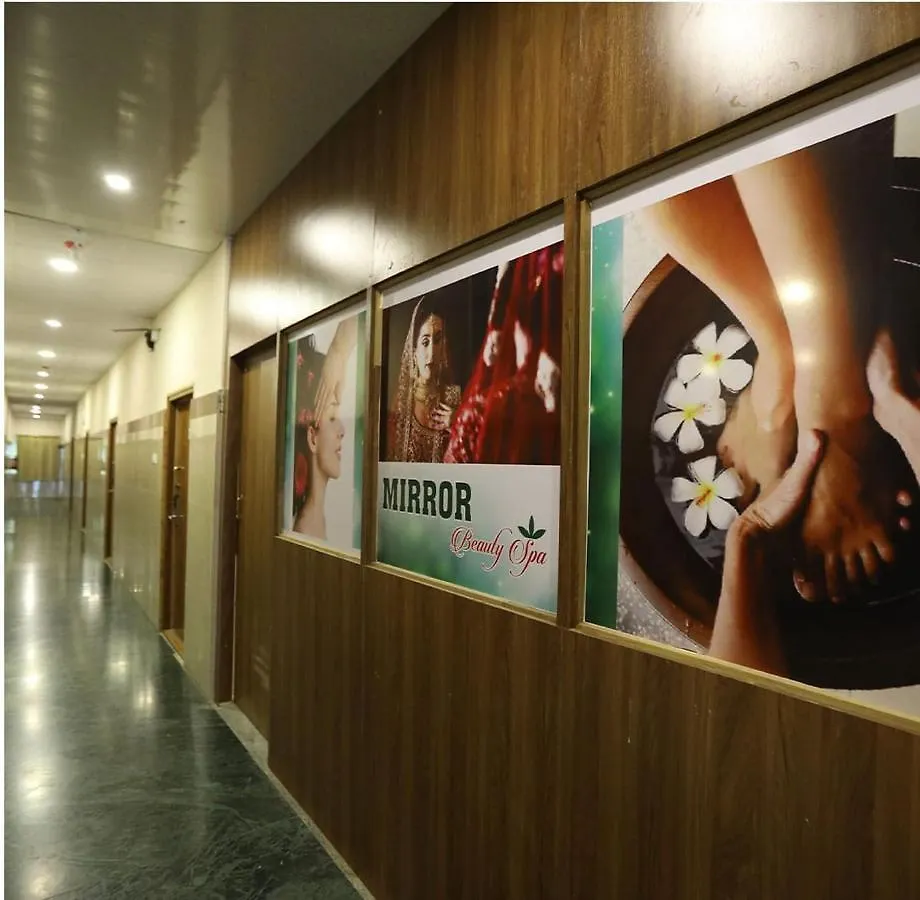Townhouse J K Golden Embassy 호텔 마이소르
